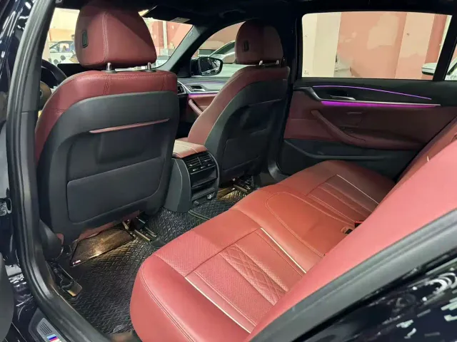 BMW 5 Series — Фото автомобиля 6