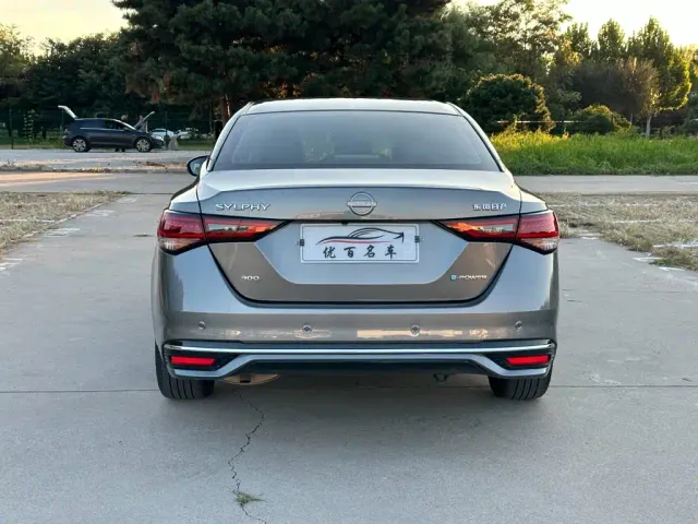 Nissan Sylphy — Фото автомобиля 5