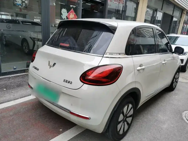Wuling Bingo — Фото автомобиля 6