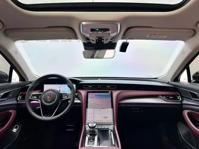 Hongqi Hongqi H5 2024 2.0T Automatic Smart Connect Flag Smooth Edition — Фото автомобиля 12