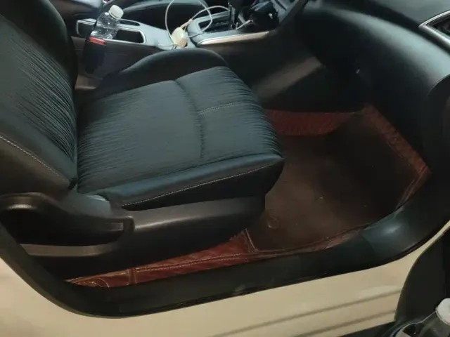 Nissan Sylphy — Фото автомобиля 8