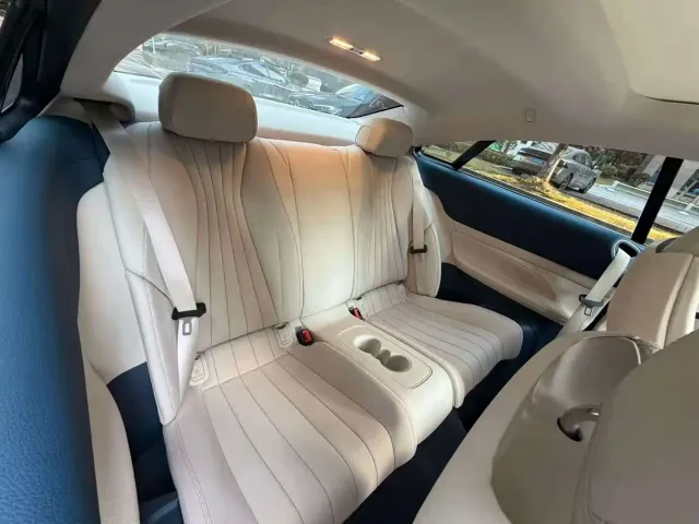 Mercedes-Benz E-Class — Фото автомобиля 6