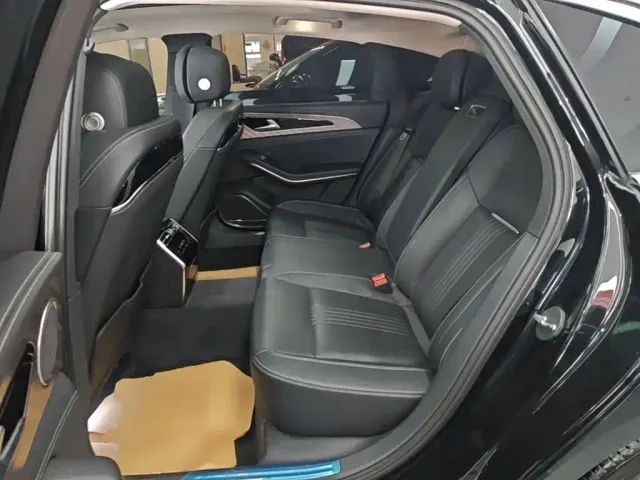 Hongqi H9 — Фото автомобиля 16