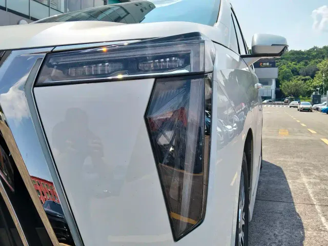 GAC Trumpchi Xiangwang M8 — Фото автомобиля 15