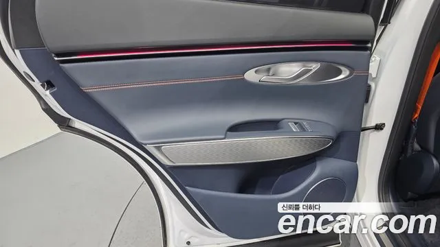 Genesis GV70 2.5T Бензин AWD — Фото автомобиля 20