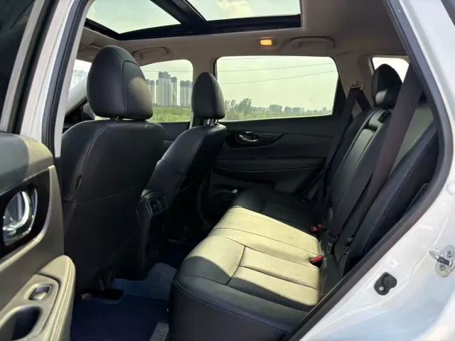 Nissan X-Trail — Фото автомобиля 8