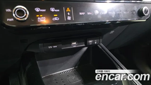 Kia Niro All Niro EV Air — Фото автомобиля 29