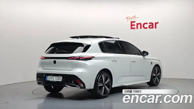Peugeot 308 — Фото автомобиля 2