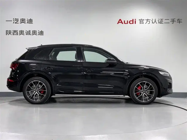 Audi Q5L — Фото автомобиля 3