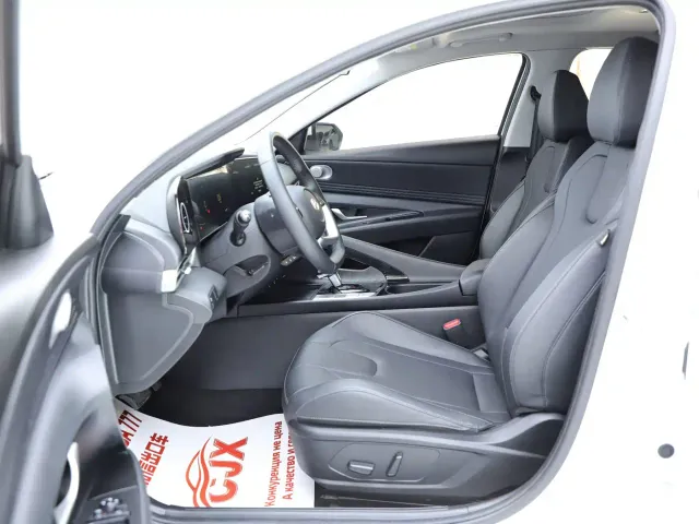 Hyundai Elantra — Фото автомобиля 7