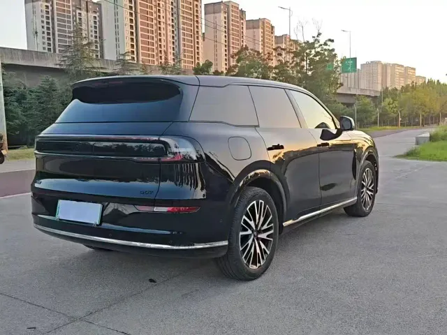 Changan Qiyuan Q07 — Фото автомобиля 3