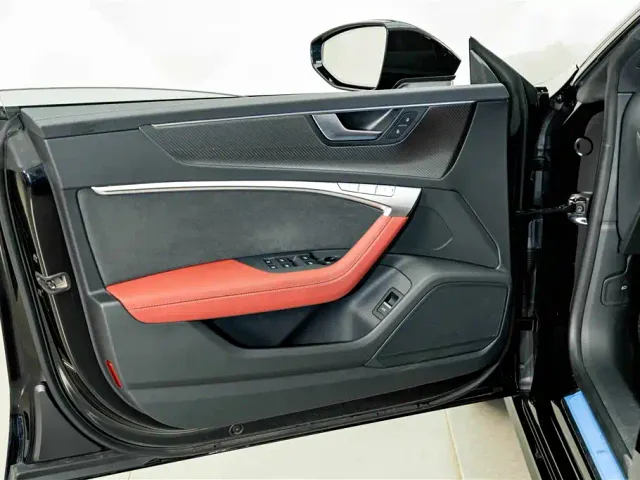 Audi A7L — Фото автомобиля 17