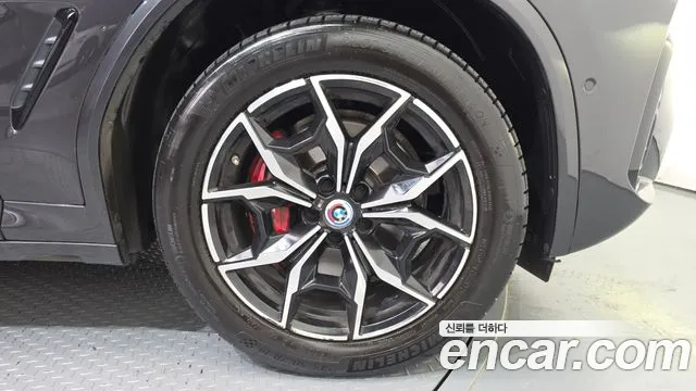BMW X4 xDrive20i M Sport Pro — Фото автомобиля 20