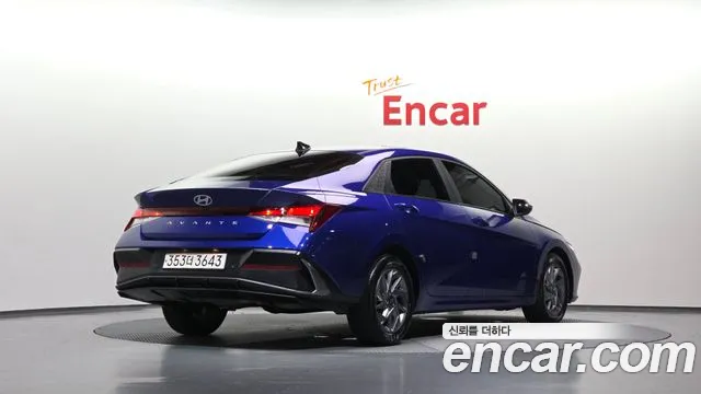 Hyundai Avante CN7 — Фото автомобиля 2