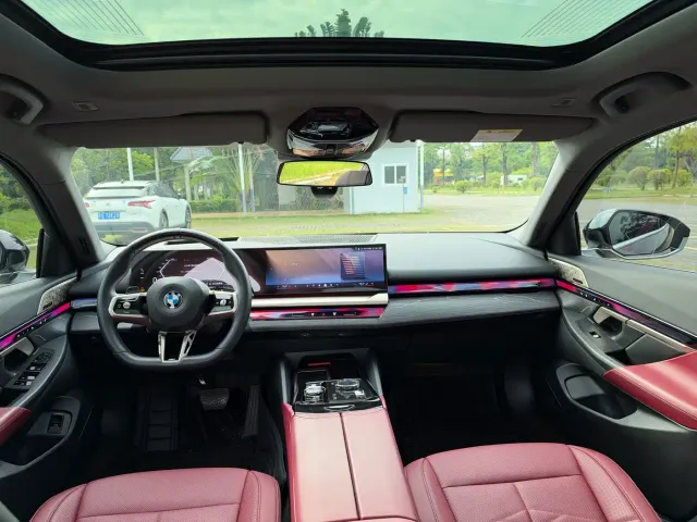 BMW 5 Series — Фото автомобиля 8