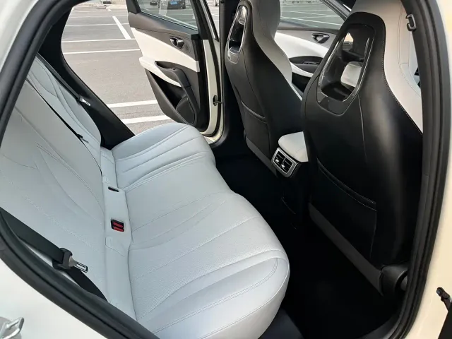 BYD Seal 06 — Фото автомобиля 15