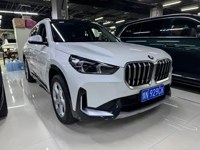 BMW X1 — Фото автомобиля 12