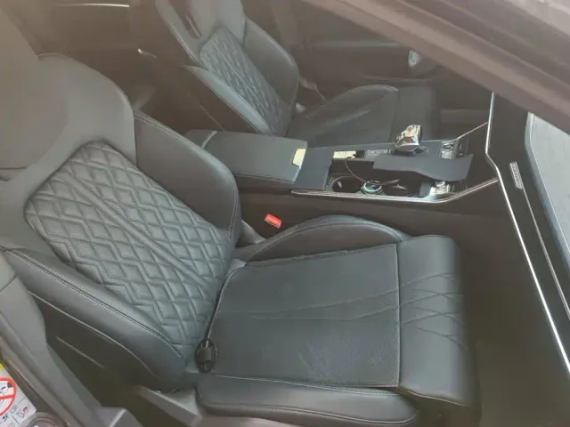 Audi A6L — Фото автомобиля 8