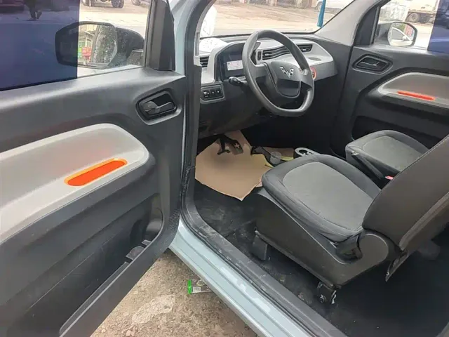 Wuling Hongguang Mini EV — Фото автомобиля 15