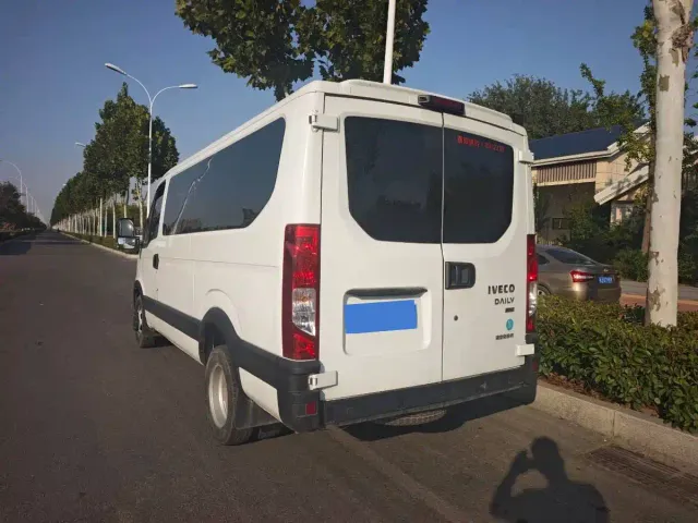 Iveco Daily — Фото автомобиля 4
