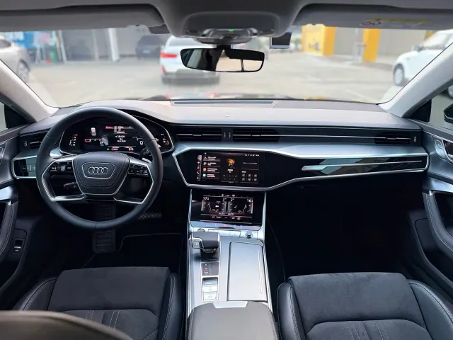 Audi A7L — Фото автомобиля 6