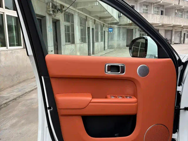 Li Auto L7 — Фото автомобиля 9