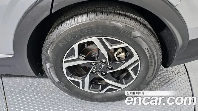 Kia Sportage Sportage 5-е поколение Дизель 2.0 2WD — Фото автомобиля 20