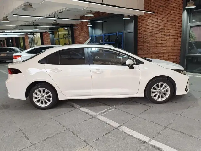 Toyota Corolla — Фото автомобиля 5