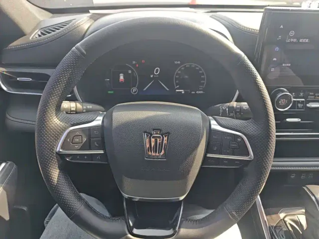 Toyota Crown Kluger — Фото автомобиля 3