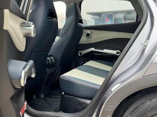 BYD Yuan PLUS — Фото автомобиля 12