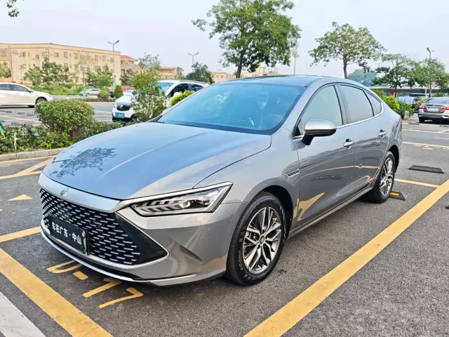 Фотография автомобиля — BYD Qin PLUS