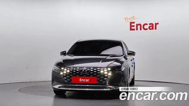 Hyundai Grandeur — Фото автомобиля 3