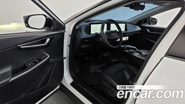 Kia EV6 — Фото автомобиля 15