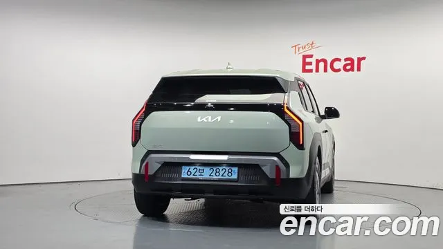 Kia EV3 — Фото автомобиля 3