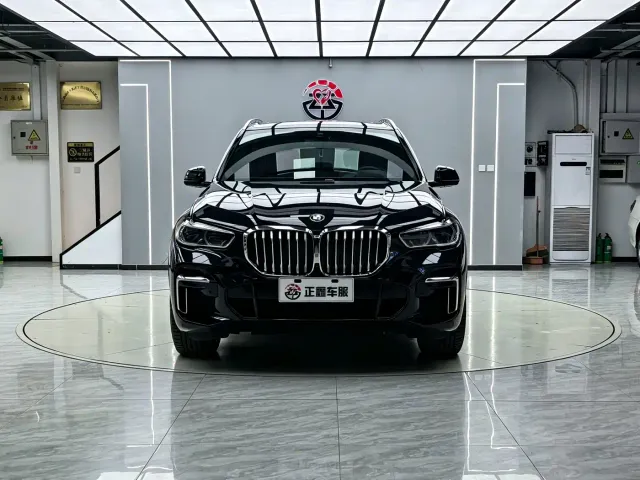 BMW X5 — Фото автомобиля 2