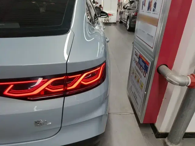 BYD Qin L — Фото автомобиля 7
