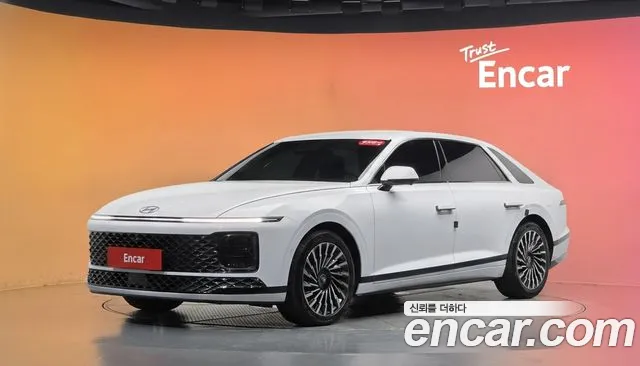 Фотография автомобиля — Hyundai Grandeur GN7