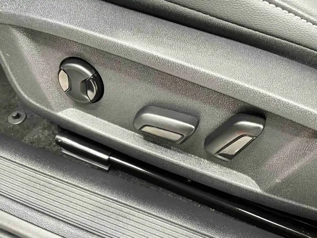 Volkswagen Passat — Фото автомобиля 8