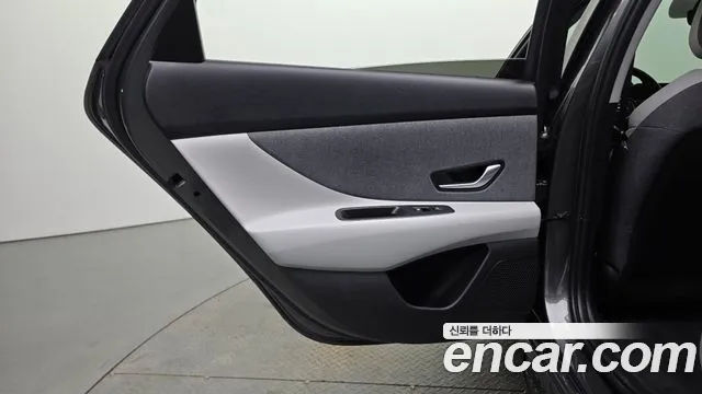 Hyundai AVANTE Inspiration — Фото автомобиля 21