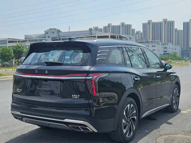 Hongqi HS7 PHEV — Фото автомобиля 5
