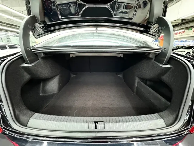 Volkswagen Passat — Фото автомобиля 18