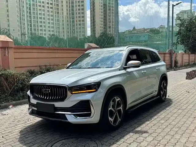Фотография автомобиля — Geely Xingyue L