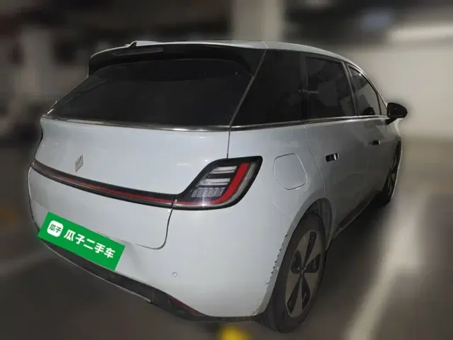 Baojun Cloud — Фото автомобиля 6