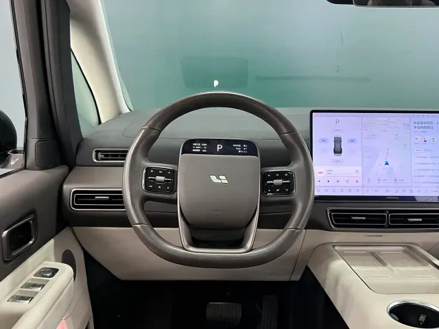 Li Auto MEGA — Фото автомобиля 9
