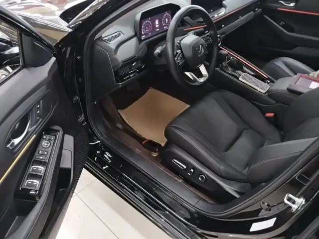 Honda Accord — Фото автомобиля 11