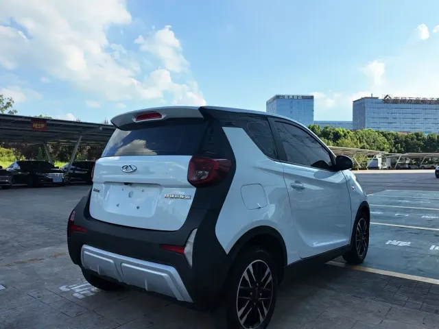Chery eQ1 — Фото автомобиля 5