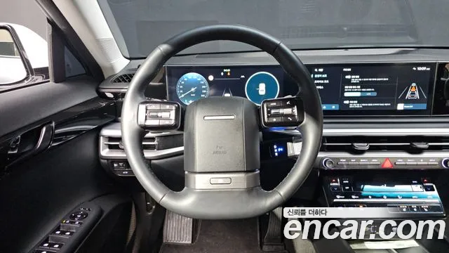 Hyundai Grandeur Grandeur (GN7) 2.5 Бензин 2WD — Фото автомобиля 14