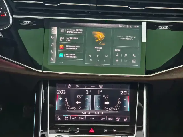 Audi Q7 — Фото автомобиля 14