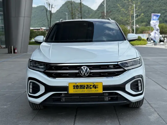 Volkswagen T-Roc — Фото автомобиля 2