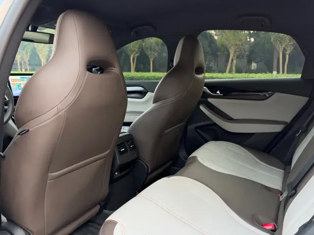 BYD Qin PLUS — Фото автомобиля 10